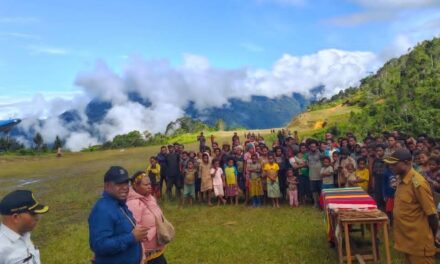 Penyerahan Dana Desa 12 Kampung Distrik Alimsom Kabupaten Pegunungan Bintang