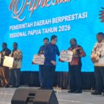 Provinsi Papua Tengah Raih Penghargaan Terbaik Pertama Kategori Penurunan Tingkat Pengangguran