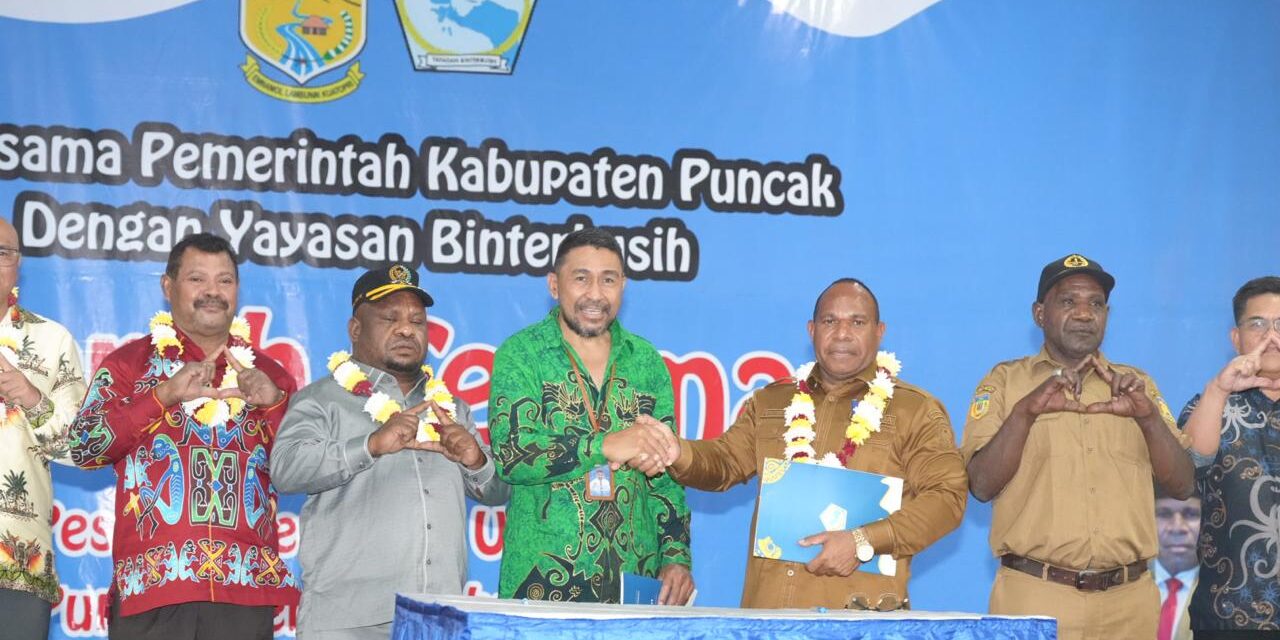 Resmi Serahkan 316 Calon Mahasiswa Ke Binterbusih, Sekda Puncak: “Disiplin Belajar dan Jaga Nama Baik Daerah”
