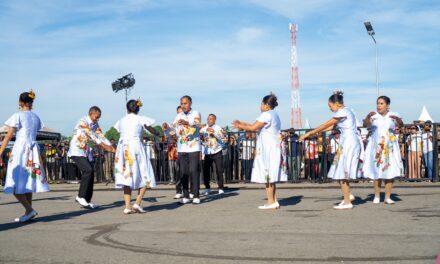 Meriahkan HUT ke-4 Provinsi Papua Tengah, Gubernur Meki Nawipa Buka Lomba Yospan