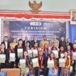 Gubernur Meki Nawipa Minta Lulusan PGSD Siap Mengabdi Hingga Daerah Pedalaman dan Terisolasi