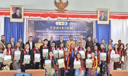 Gubernur Meki Nawipa Minta Lulusan PGSD Siap Mengabdi Hingga Daerah Pedalaman dan Terisolasi