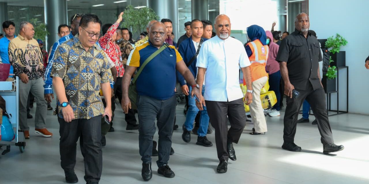 Pulang Kampung, Menteri HAM Natalius Pigai Rayakan HUT ke-81 RI di Nabire