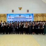 ‎Bupati Yahukimo Lantik Kepala Sekolah dan Pengawas, Wajib Tanda Tangan Pakta Integritas Siap Mundur