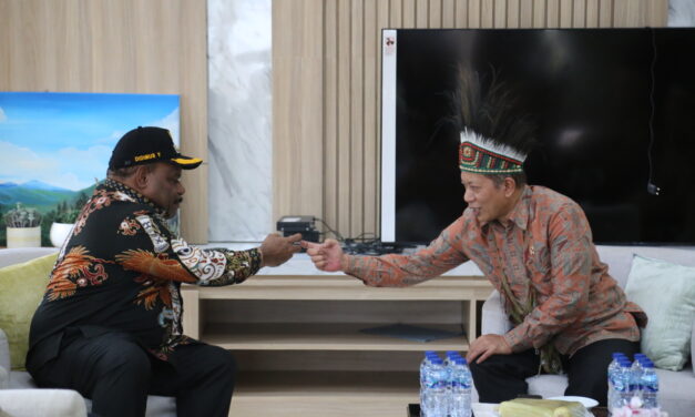 ‎Sambut Kunjungan Menkop Ferry Juliantono, Bupati Didimus Yahuli Optimistis Ekonomi Rakyat Yahukimo Bangkit