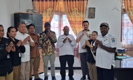 Dukcapil Jayawijaya dan KPU Lakukan Konsolidasi Terkait Pemutakhiran Jumlah Penduduk dan Data Pemilih