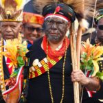 Wagub Papua Tengah Kenakan Pakaian Adat Suku Lani di HUT ke-81 RI: Simbol Keberanian!