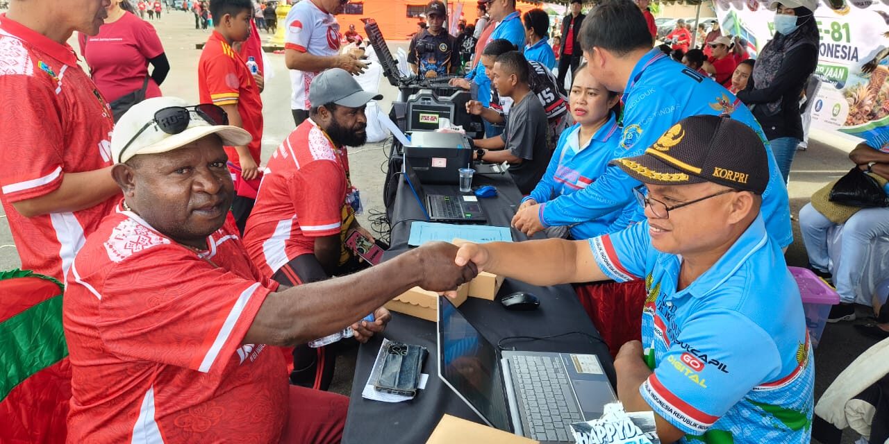 Sambut Hari Kemerdekaan RI, Dukcapil Papua Tengah dan Nabire Kolaborasi Layani Adminduk Gratis.