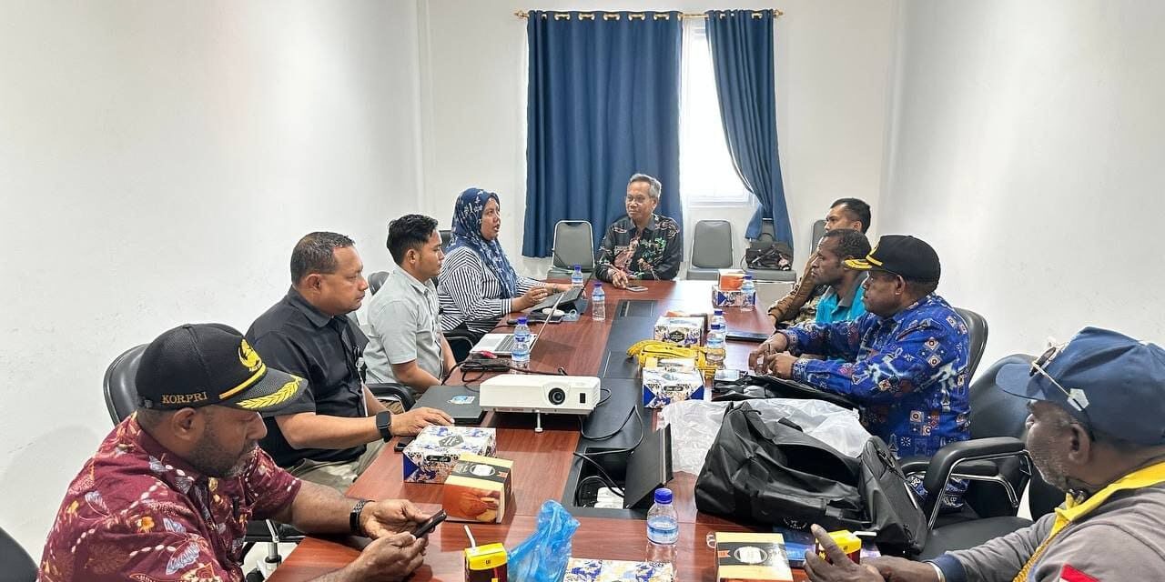 Hadiri Giat Rekonsiliasi Data Kepesertaan BPJS, Dukcapil Jayawijaya Siap Bersinergi Validasi Data Dukung Pelayanan Kesehatan Masyarakat