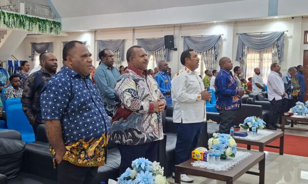 Presiden GIDI Minta Jemaat Eden Mengucap Syukur Dalam Segala Situasi Sebagai Gaya Hidup