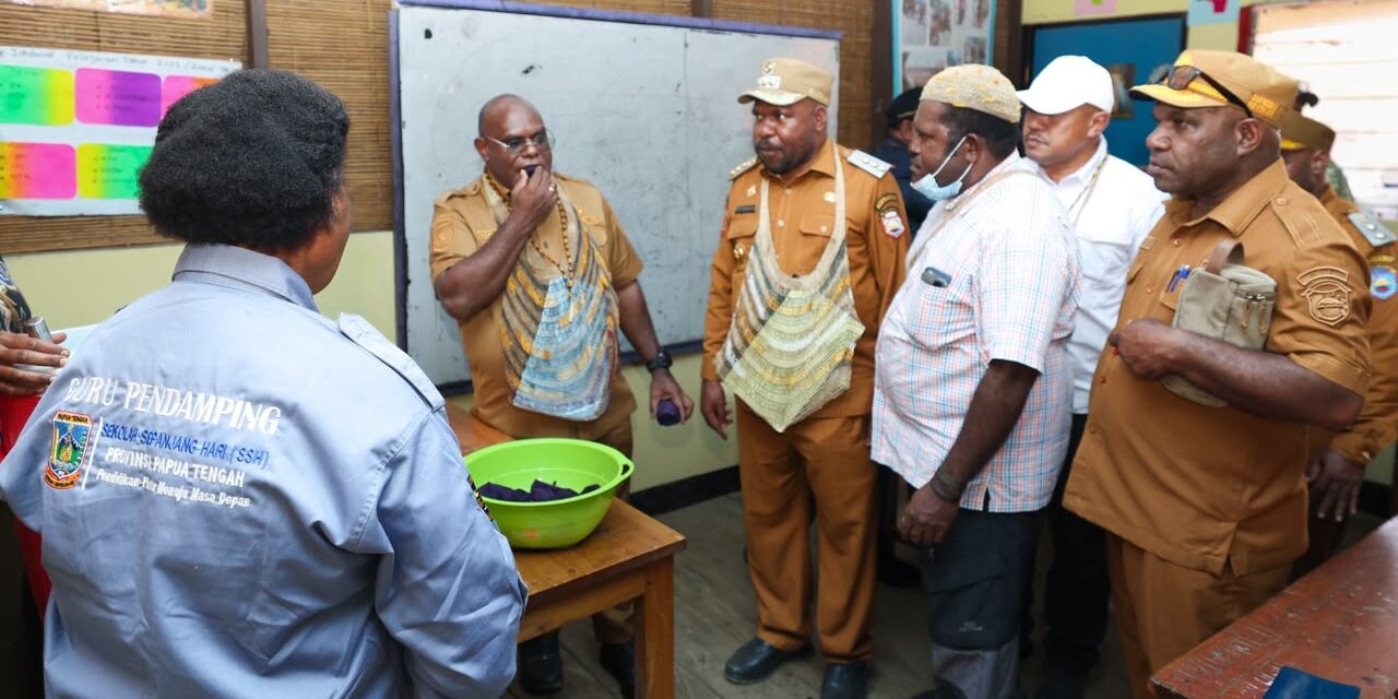 Pastor Yance Yogi: “Program SSH Sudah Berjalan Baik di SD YPPK Bilogai, Kami Minta Bantuan Bangun Gedung Sekolahnya”