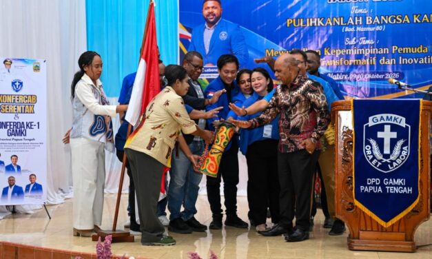 Buka Konferda I GAMKI Papua Tengah, Wagub Deinas Geley Dorong Regenerasi Pemimpin Muda Transformatif